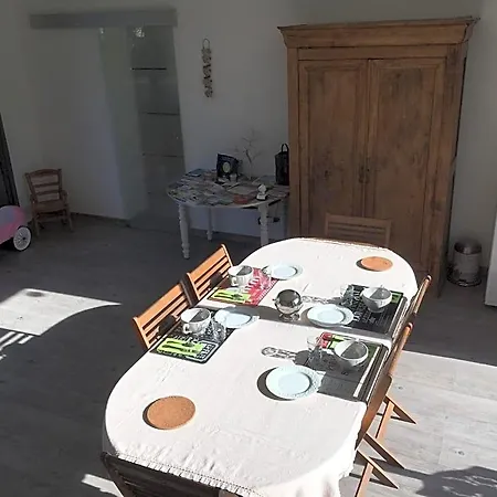 Bed & Breakfast Les De Pascaline